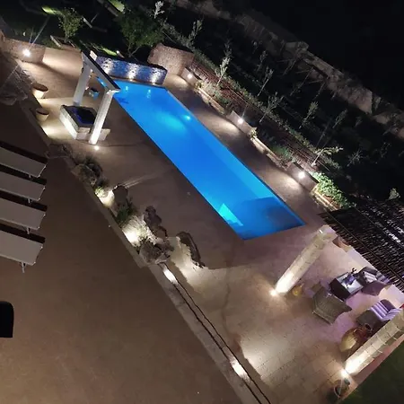 La Cuccuvascia Pool House By Lovesud Casa vacanze